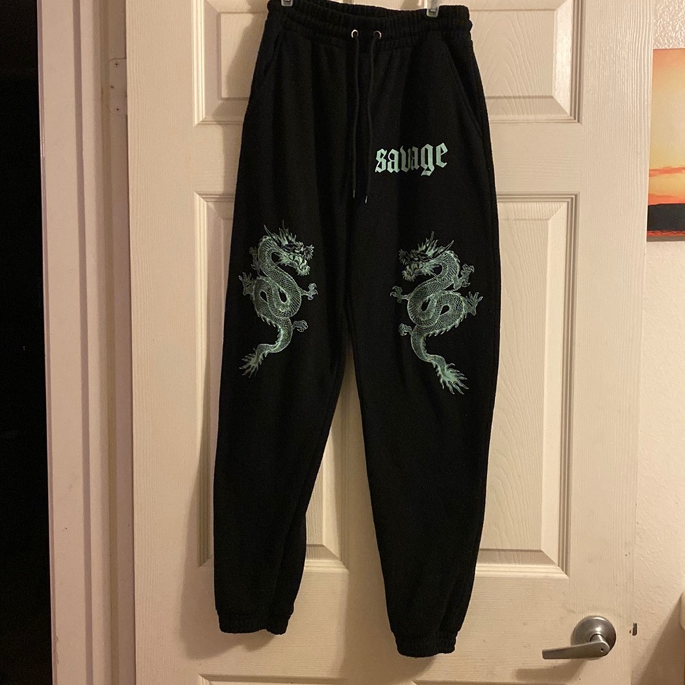 Rue21 black and green graphic sweatpants